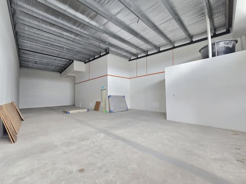 Factory for Rent in Taman Desa Cemerlang (Ulu Tiram) - Lex Hiew - Interior - PropertyGuru.com.my