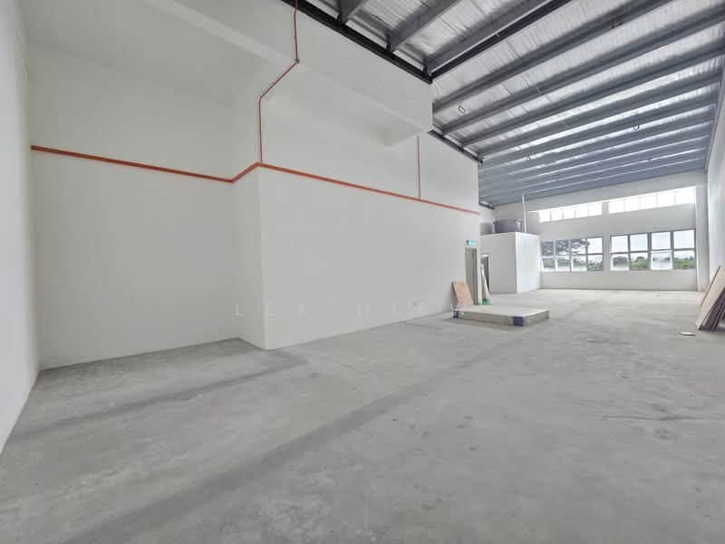 Factory for Rent in Taman Desa Cemerlang (Ulu Tiram) - Lex Hiew - Interior - PropertyGuru.com.my