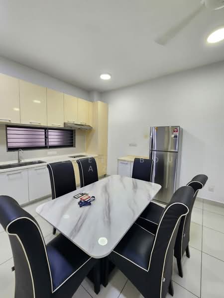 Mirage By The Lake untuk Untuk Disewa - RM 2,000 /bulan, Mac 2026 - Kitchen - PropertyGuru.com.my