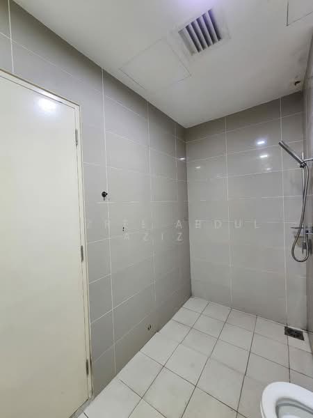 Mirage By The Lake untuk Untuk Disewa - RM 2,000 /bulan, Mac 2026 - Bathroom - PropertyGuru.com.my