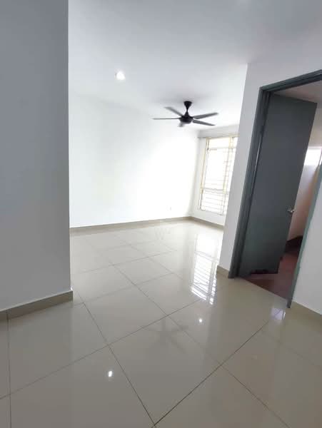 Condominium for Rent at Suasana Lumayan - Kew . - PropertyGuru.com.my