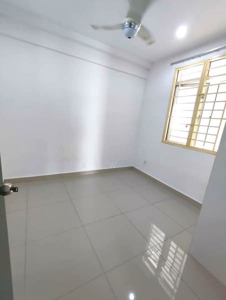 Condominium for Rent at Suasana Lumayan - Kew . - PropertyGuru.com.my