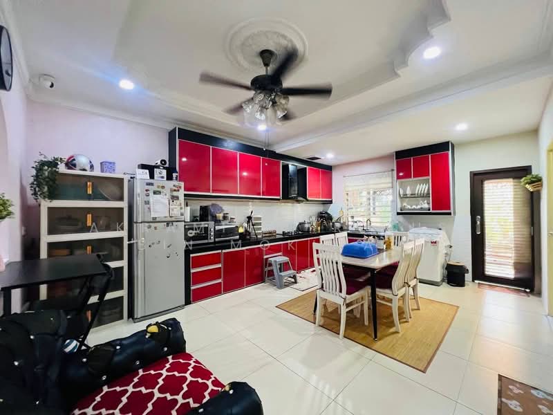 Bungalow for Sale in Bandar Baru Bangi (Selangor) - Akramin Firdaus Bin Mokhtar - Kitchen - PropertyGuru.com.my