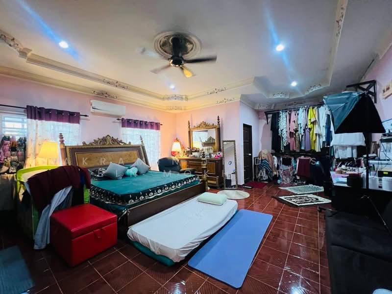 Bungalow for Sale in Bandar Baru Bangi (Selangor) - Akramin Firdaus Bin Mokhtar - Bedroom - PropertyGuru.com.my
