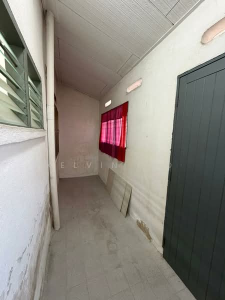 Rumah Teres 1 Tingkat untuk Dijual di Taman Intan Mas (Teluk Intan) - Kelvin Foo - Corridor - PropertyGuru.com.my