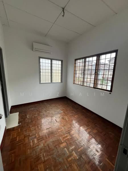 2-storey Terraced House for Sale in Saujana Utama 1 (Ijok) - Mu'izz Halim - PropertyGuru.com.my