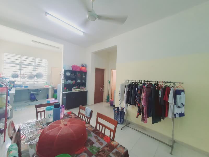 Semi-Detached House for Sale in Taman Keris Emas (Sungai Udang) - CHIN FN - Kitchen - PropertyGuru.com.my
