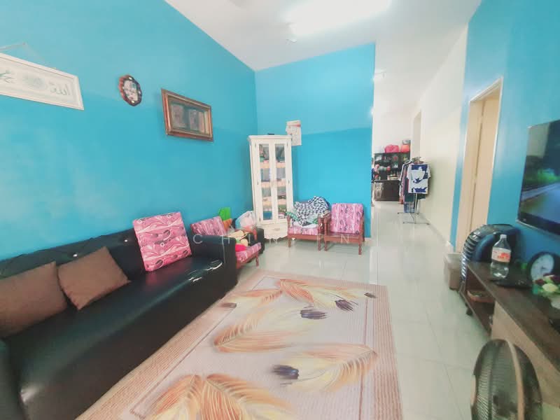 Semi-Detached House for Sale in Taman Keris Emas (Sungai Udang) - CHIN FN - Living Room - PropertyGuru.com.my