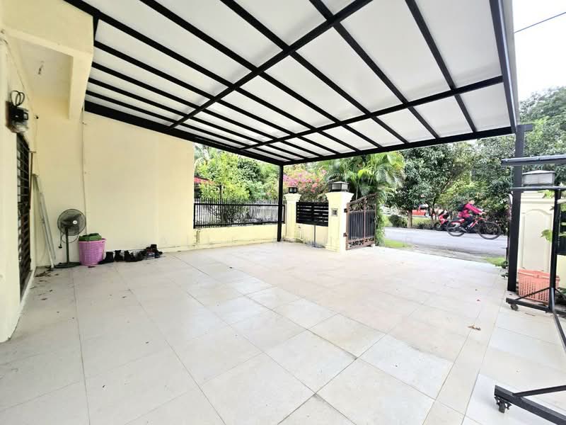 Taman Cempaka Ampang Double Storey Terrace House For Sale Corner Lot untuk Untuk Dijual - RM 1,000,000, Feb 2026 - Exterior - PropertyGuru.com.my