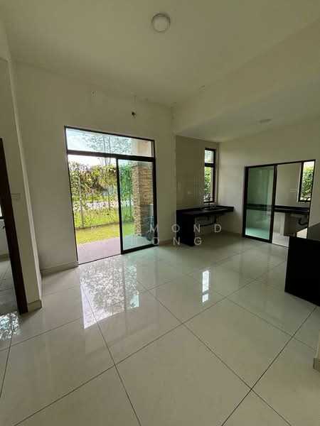 3-storey Terraced House for Sale in Diamond City (Semenyih) - Raymond Chong - PropertyGuru.com.my