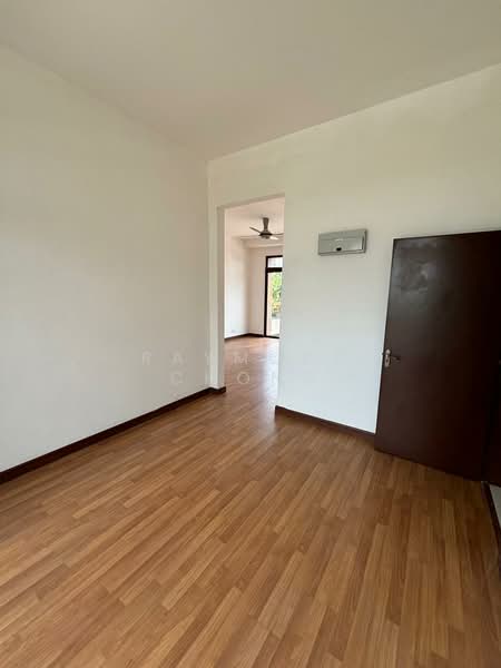 3-storey Terraced House for Sale in Diamond City (Semenyih) - Raymond Chong - PropertyGuru.com.my