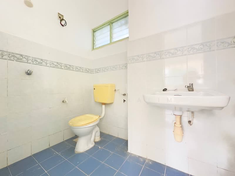 For Sale - Alam Perdana