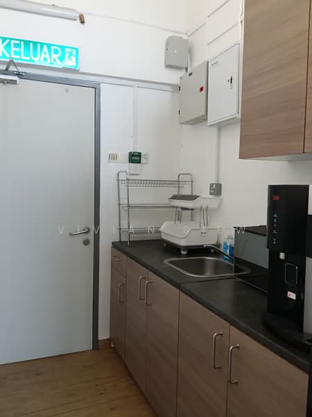 Office for Rent in Pjs 52 (Petaling Jaya) - Vivian Siew - Kitchen - PropertyGuru.com.my