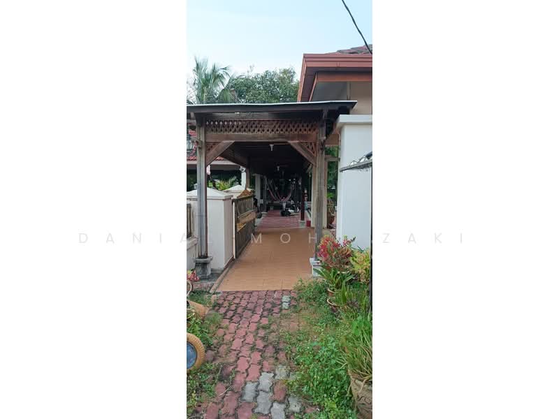 Bungalow for Sale in Taman Tunku Sarina (Bandar Darulaman) - Danial Mohd Zaki - Exterior - PropertyGuru.com.my