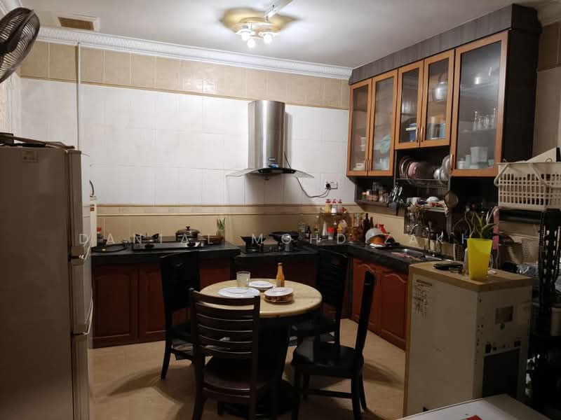 Bungalow for Sale in Taman Tunku Sarina (Bandar Darulaman) - Danial Mohd Zaki - Kitchen - PropertyGuru.com.my