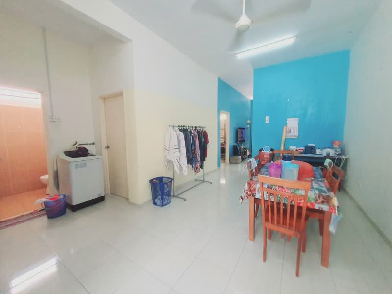 Semi-Detached House for Rent in Taman Keris Emas (Sungai Udang) - CHIN FN - Interior - PropertyGuru.com.my