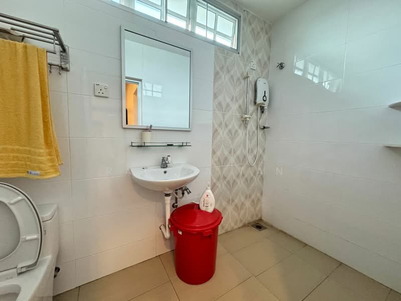 Taman Semabok Perdana untuk Untuk Dijual - RM 1,050,000, Feb 2026 - Bathroom - PropertyGuru.com.my