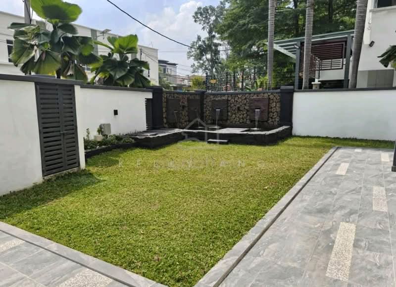 Bungalow for Sale in Taman Overseas Union (Taman Oug) (Jalan Klang Lama (Old Klang Road)) - Kelly Ang - Garden - PropertyGuru.com.my