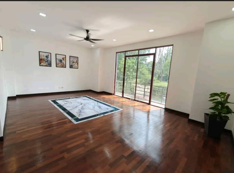 Bungalow for Sale in Taman Overseas Union (Taman Oug) (Jalan Klang Lama (Old Klang Road)) - Kelly Ang - Living Room - PropertyGuru.com.my