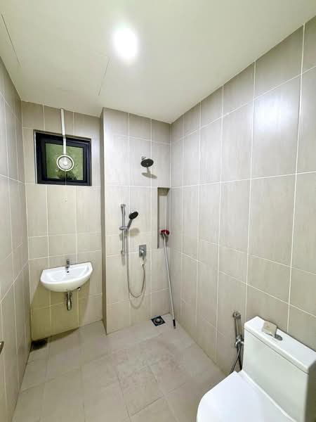 Kondominium untuk Disewa di Scots Pavilion - Gan Chun Kai - Bathroom - PropertyGuru.com.my