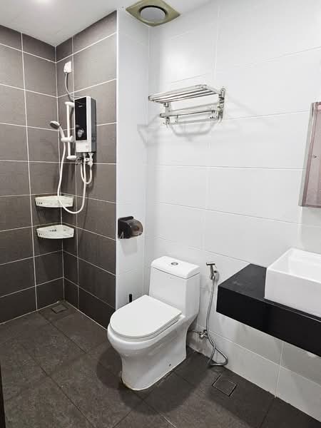 Service Residence for Rent at KSL Residence @ Daya - Mr Lu - Bathroom - PropertyGuru.com.my