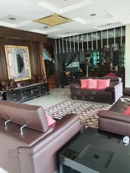 2.5-storey Terraced House for Sale in Ampang Jaya (Ampang) - AimiRahim Hartanah - Living Room - PropertyGuru.com.my