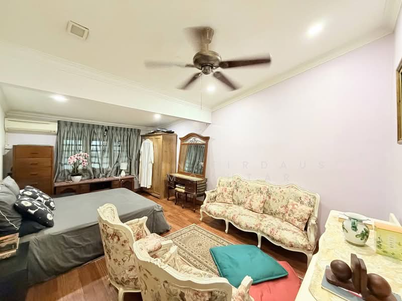 Bungalow for Sale in Petaling Jaya (Selangor) - Akramin Firdaus Bin Mokhtar - Bedroom - PropertyGuru.com.my
