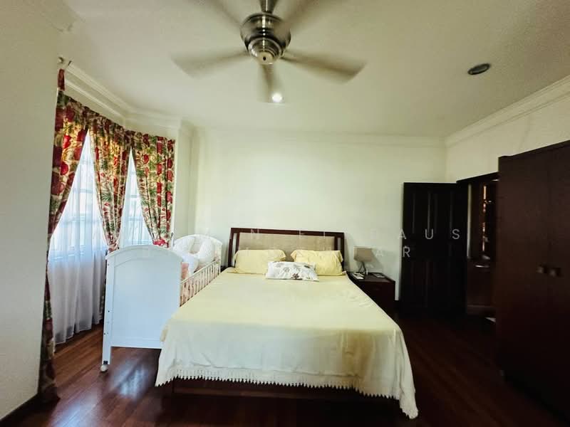 Bungalow for Sale in Seksyen 8 (Kota Damansara) - Akramin Firdaus Bin Mokhtar - Bedroom - PropertyGuru.com.my