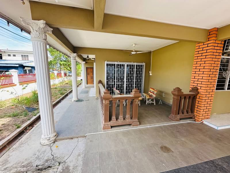 1-storey Terraced House for Sale in Cenering (Terengganu) - Tengku June Tengku Mamat - Exterior - PropertyGuru.com.my