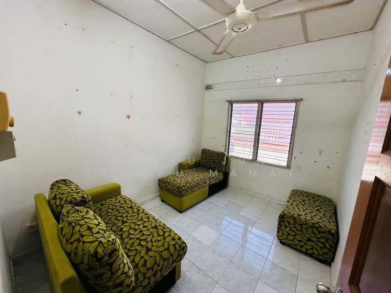 1-storey Terraced House for Sale in Cenering (Terengganu) - Tengku June Tengku Mamat - Living Room - PropertyGuru.com.my