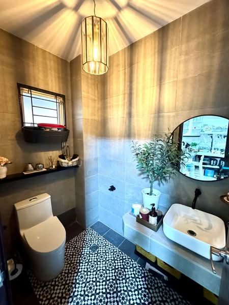 2-storey Terraced House for Sale in Subang Jaya (Selangor) - Nur Alia Omar - Bathroom - PropertyGuru.com.my