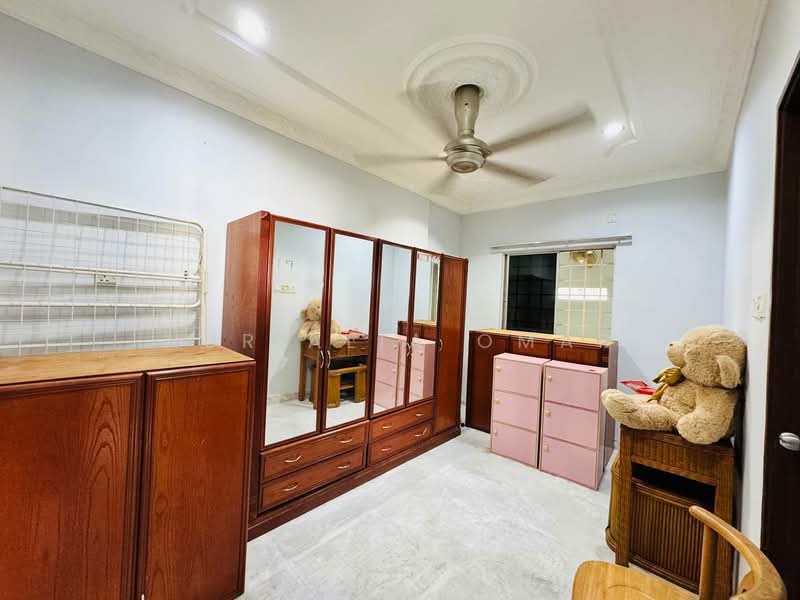2-storey Terraced House for Sale in Shah Alam (Selangor) - Nur Alia Omar - Bedroom - PropertyGuru.com.my