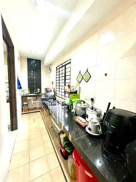 2-storey Terraced House for Sale in Alam Impian (Shah Alam) - Nur Alia Omar - Kitchen - PropertyGuru.com.my