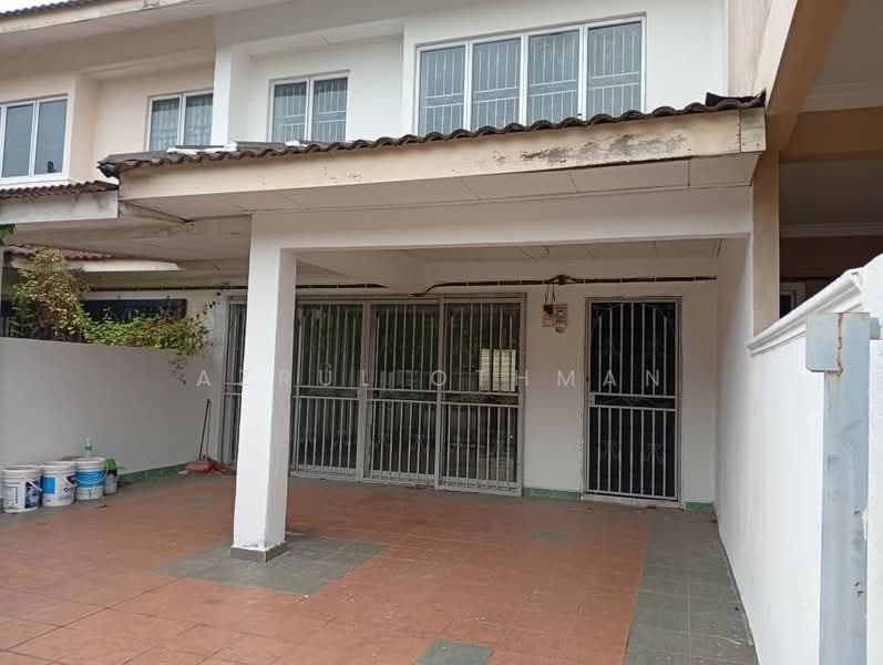 2-storey Terraced House for Sale in Taman Pinggiran Senawang (Sungai Gadut) - Azrul Othman - Exterior - PropertyGuru.com.my