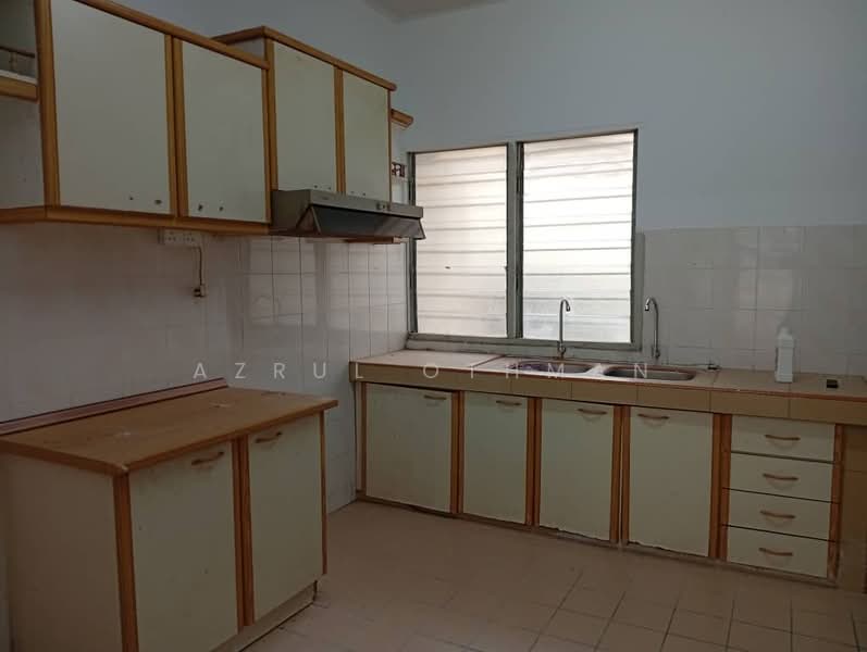 2-storey Terraced House for Sale in Taman Pinggiran Senawang (Sungai Gadut) - Azrul Othman - Kitchen - PropertyGuru.com.my