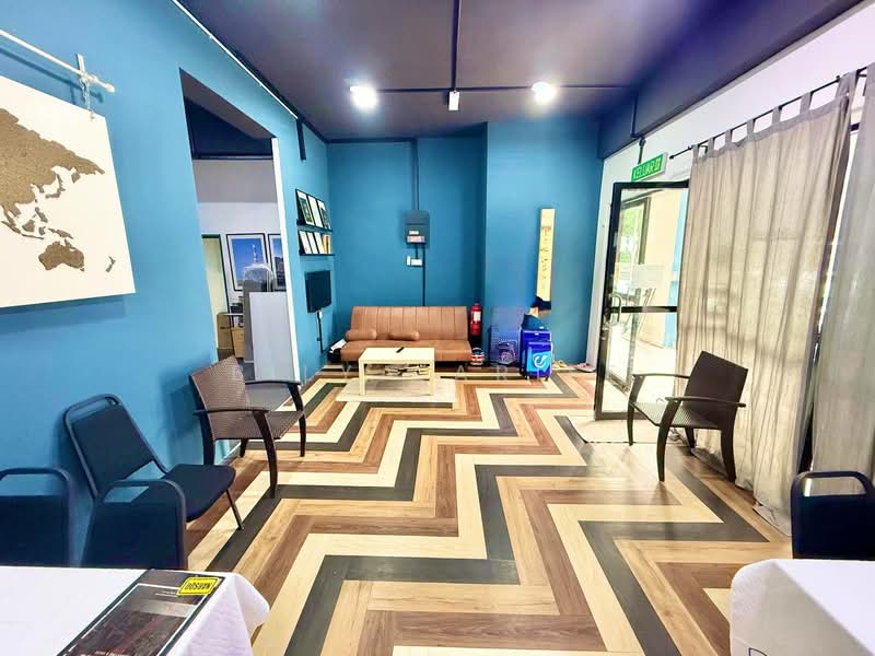 Shop / Office for Sale in Ampang Hilir (Ampang) - BILYA ARIFF - Living Room - PropertyGuru.com.my