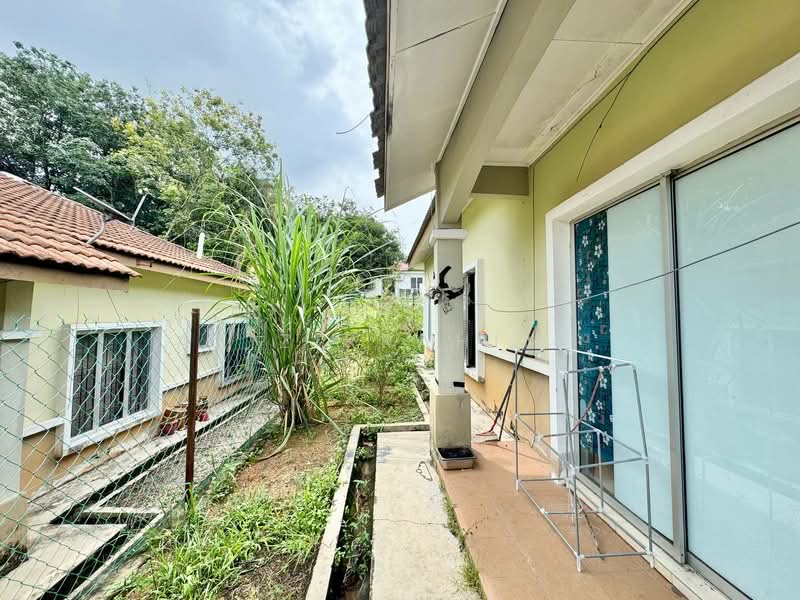 Semi-Detached House for Sale in Sepang (Selangor) - Azizirrahim . - Exterior - PropertyGuru.com.my