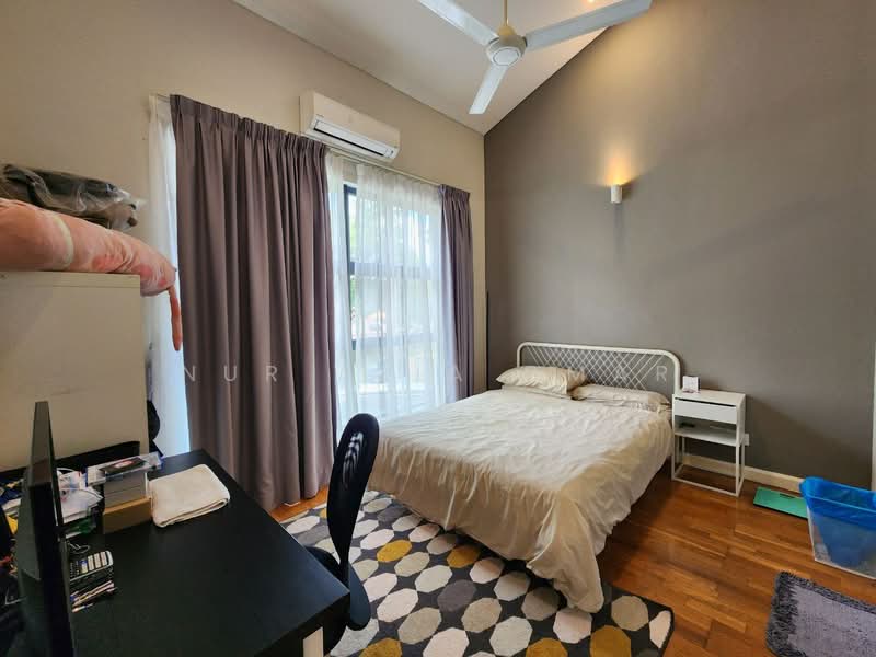 Semi-Detached House for Sale in Bukit Jelutong (Shah Alam) - Nur Alia Omar - Bedroom - PropertyGuru.com.my