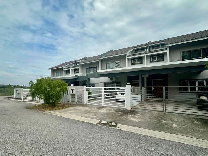 2-storey Terraced House for Sale in Cyberjaya (Selangor) - Ahmad Fadlee - PropertyGuru.com.my