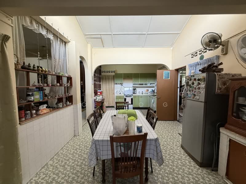 1-storey Terraced House for Sale in Seksyen 14 (Petaling Jaya) - Joey Wong - Kitchen - PropertyGuru.com.my