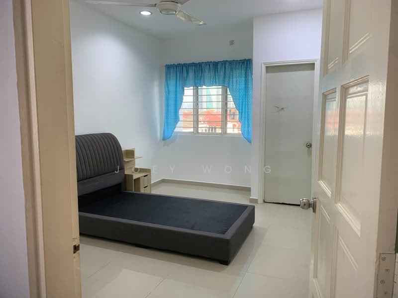 2-storey Terraced House for Rent in SS 21, Damansara Utama (Petaling Jaya) - Joey Wong - Bedroom - PropertyGuru.com.my