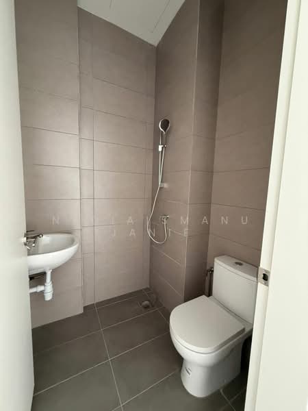 Condominium for Sale at d'Brightton - NadiaIsmanu Janie - Bathroom - PropertyGuru.com.my