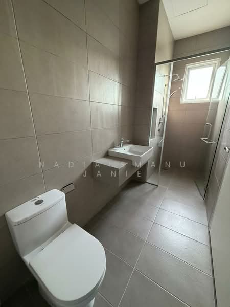 Condominium for Sale at d'Brightton - NadiaIsmanu Janie - Bathroom - PropertyGuru.com.my