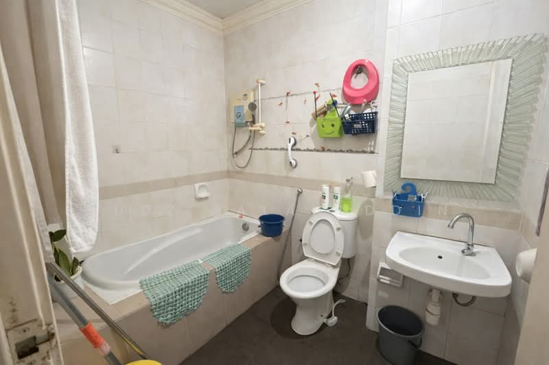 2.5-storey Terraced House for Sale in Taman Mutiara Indah (Puchong) - Mudz Salahuddin - Bathroom - PropertyGuru.com.my