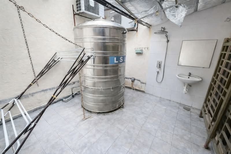 2.5-storey Terraced House for Sale in Taman Mutiara Indah (Puchong) - Mudz Salahuddin - Bathroom - PropertyGuru.com.my