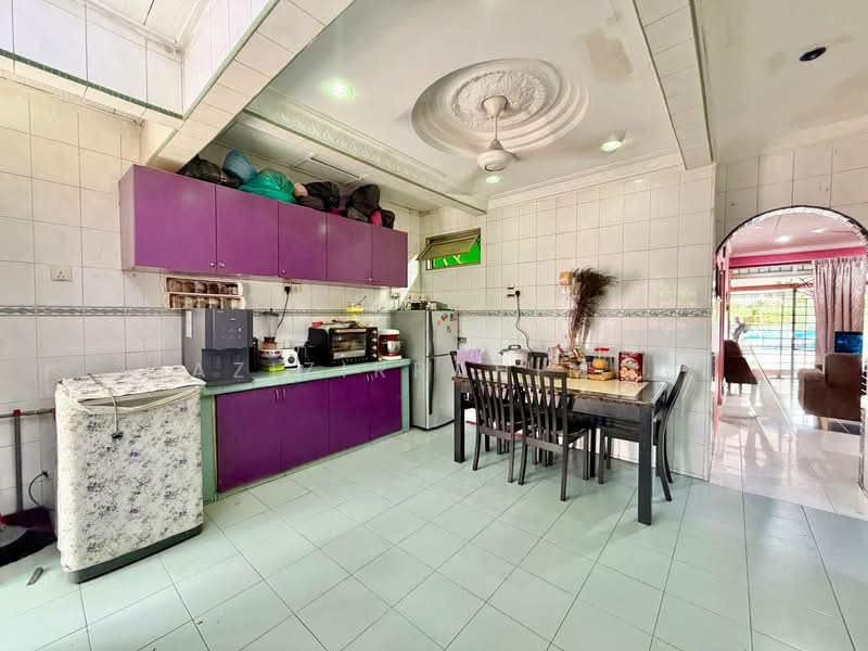 BANDAR KINRARA untuk Untuk Dijual - RM 449,000, Feb 2026 - Kitchen - PropertyGuru.com.my