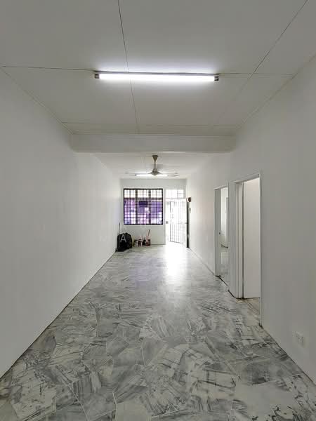1-storey Terraced House for Sale in Bandar Puncak Alam (Puncak Alam) - Fauran Nawawi - Interior - PropertyGuru.com.my