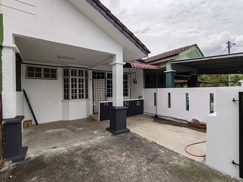 1-storey Terraced House for Sale in Bandar Puncak Alam (Puncak Alam) - Fauran Nawawi - Exterior - PropertyGuru.com.my