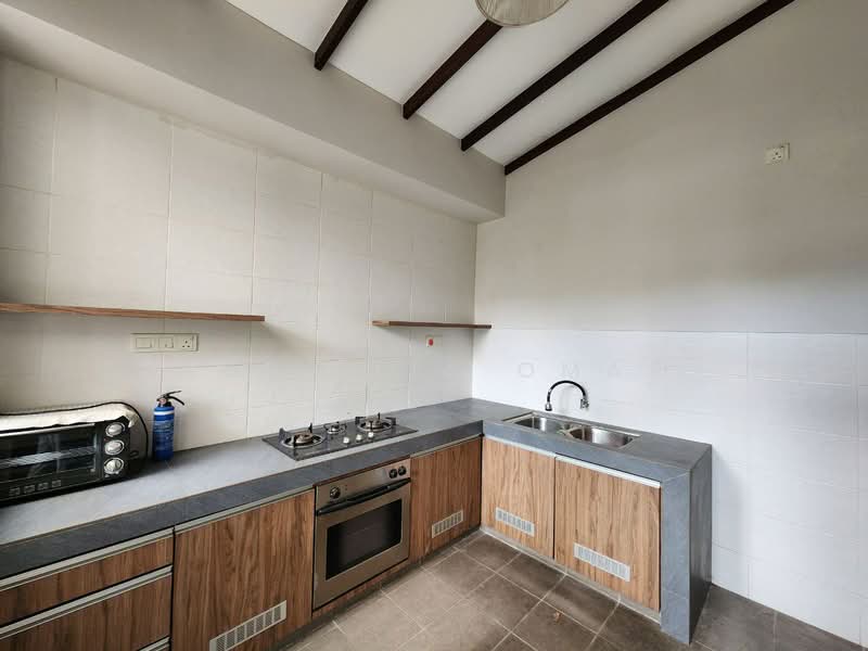 Semi-Detached House for Sale in Bukit Jelutong (Shah Alam) - Nur Alia Omar - Kitchen - PropertyGuru.com.my