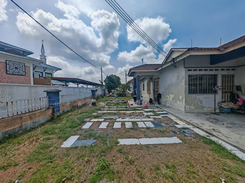 1-storey Terraced House for Sale in Johor Bahru (Johor) - Fazri Omar - PropertyGuru.com.my
